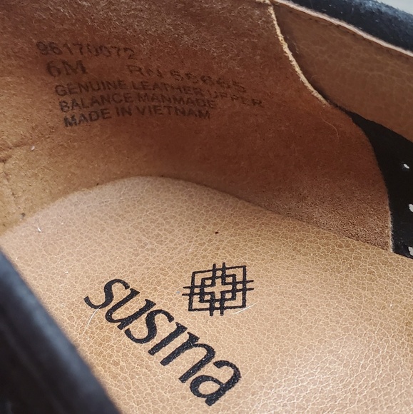 Shoes - Picture 2 of 3